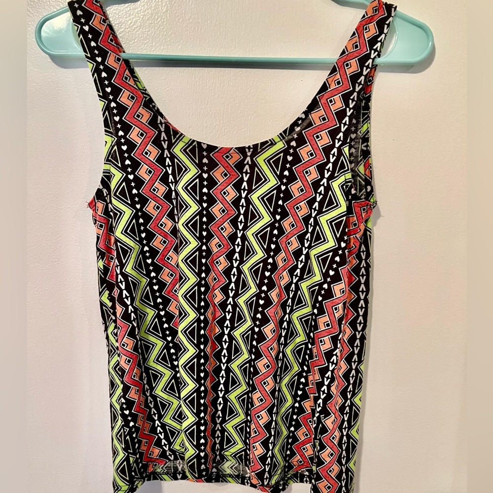 Neon colored geometric pattern tank top - Picture 5 of 9
